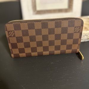 Louis Vuitton Zippy Wallet.